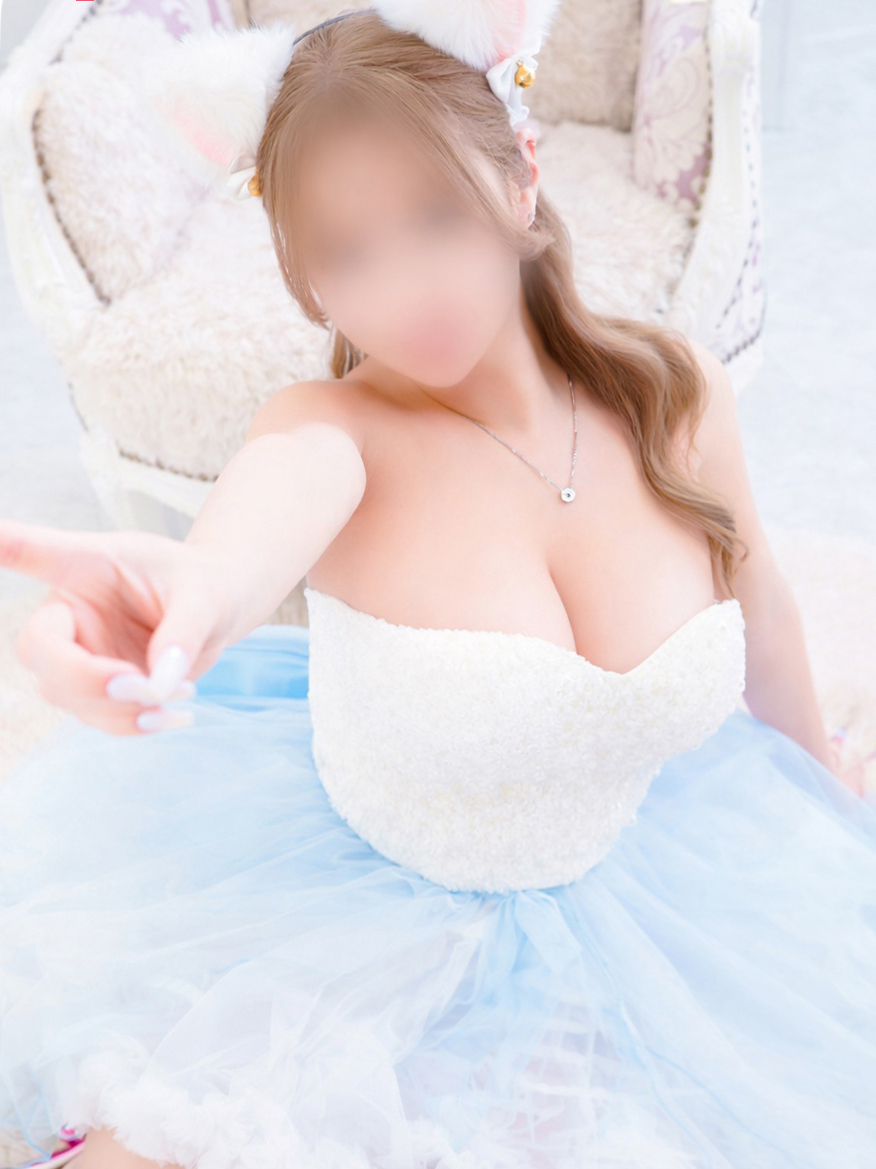 �~������EMU����� �r�܃z�e�w��&�f���w�������y�r�܁��ɂ�񂾁�FULL�z�s���ő勉��24h�ݐ�200���ȏ�