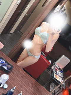 肨 vtB[